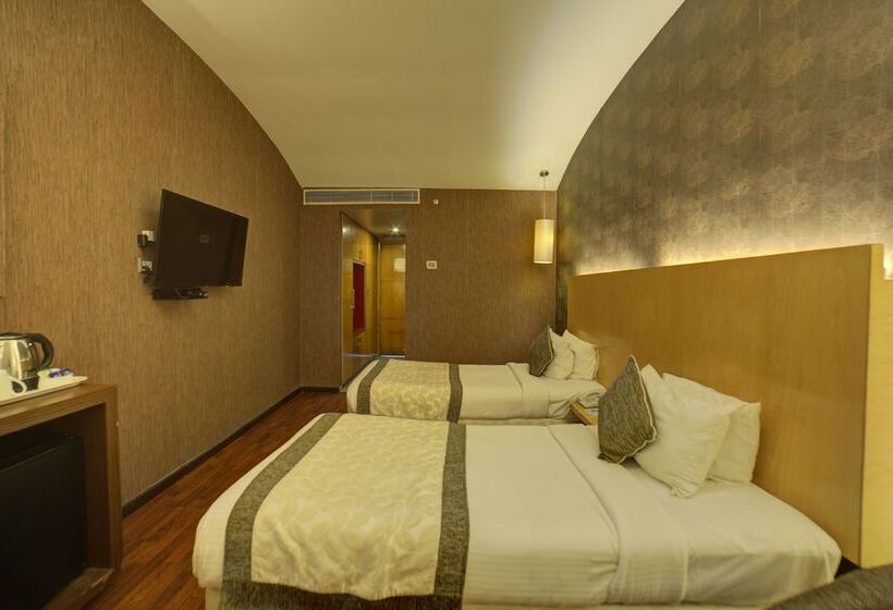 Номер Executive, Goldfinch Hotel Mangalore