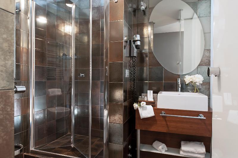 חדר סטנדרט לשלושה, Metropolis   Hotel Di Charme