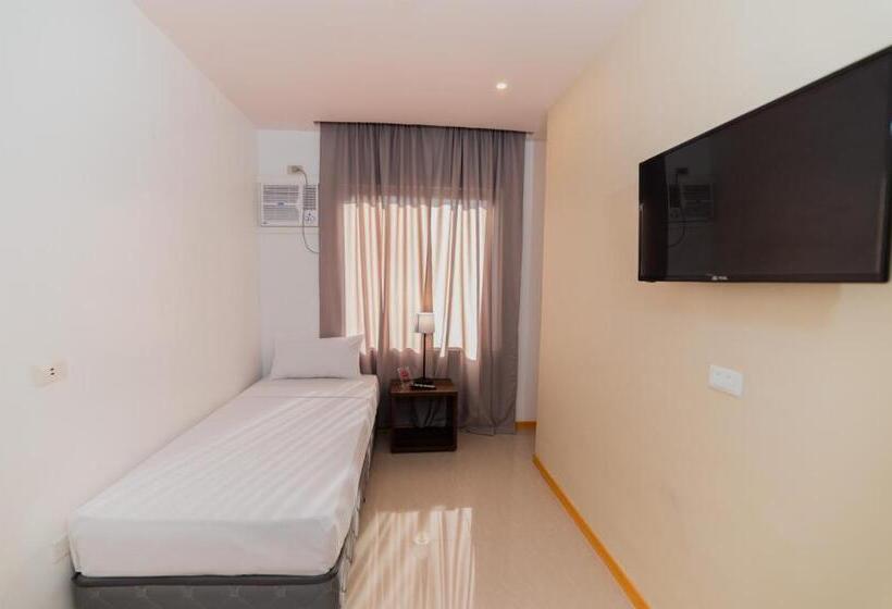 标准单人间, Soi Suites