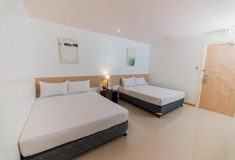 家庭间, Soi Suites