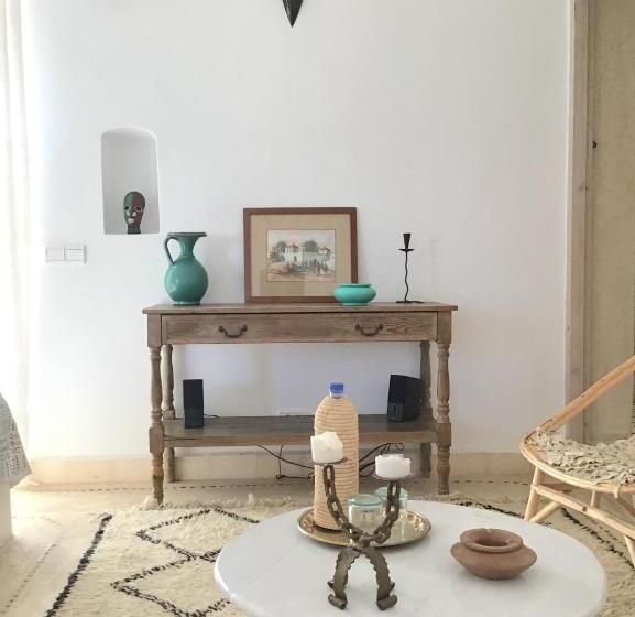 Номер Стандарт Вид на Бассейн, Dar Alya Essaouira Maison Et Table D Hôtes