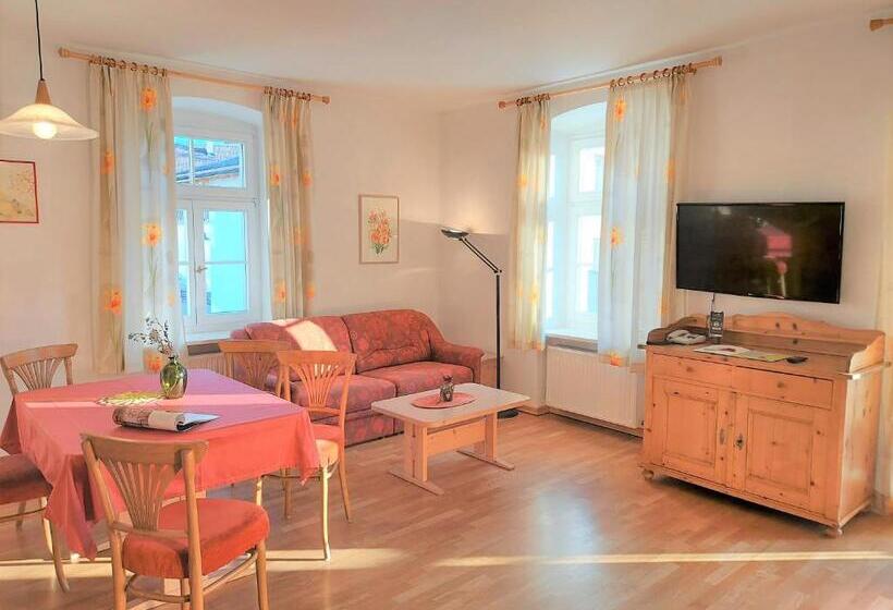 带1个卧室的带阳台的公寓, Residence Zum Theater