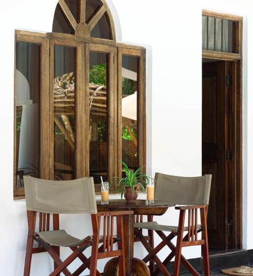 Номер Стандарт, Zanzibar Retreat
