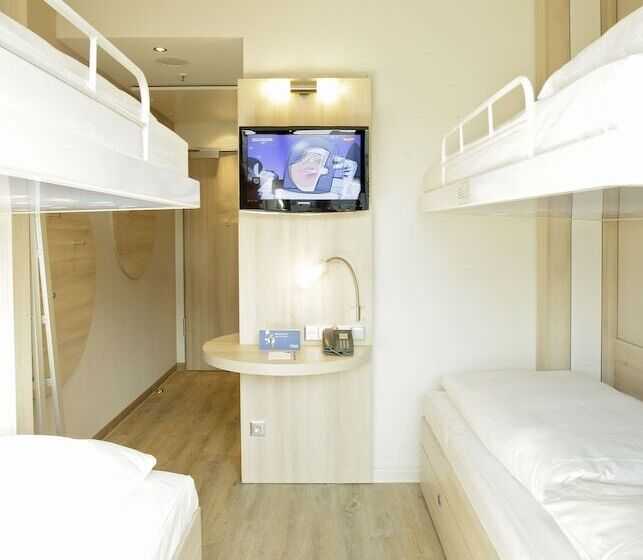 4인용 스탠다드 룸, H2 Hotel Berlin Alexanderplatz