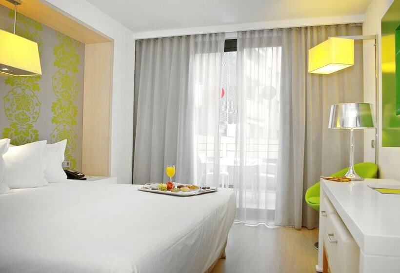 غرفة قياسية سرير مزدوج, Doubletree By Hilton Hotel Girona