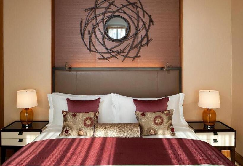 Люкс Deluxe Кровать Кинг, St. Regis Osaka