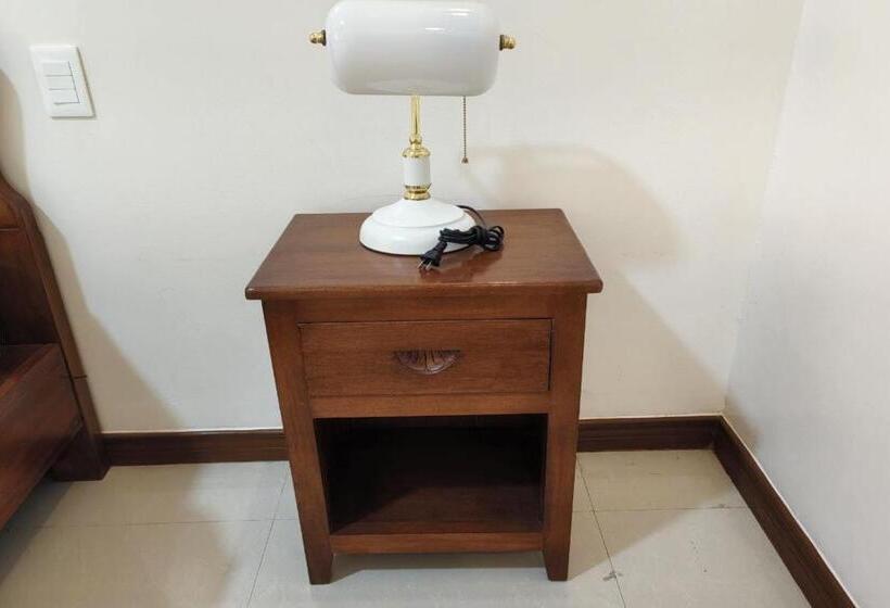 اتاق لوکس, Ferrymar Hotel Iloilo