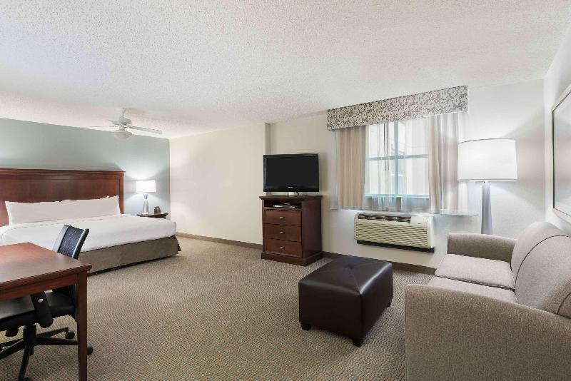 Люкс Кровать Кинг, Homewood Suites By Hilton Tampa Airport   Westshore
