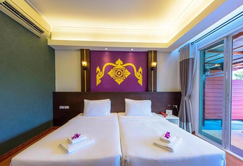 Номер Deluxe Вид на Бассейн, Baan Grood Arcadia Resort & Spa