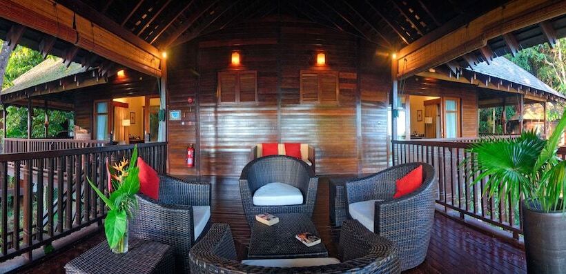 Люкс Deluxe 2 Спальни, Bunga Raya Island Resort & Spa