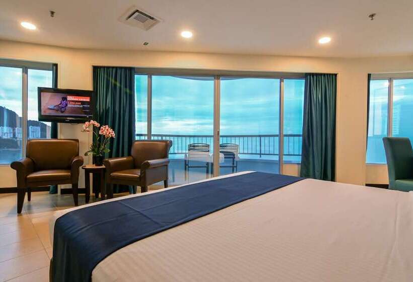 3 Bedroom Suite, Flamingo By The Beach Penang