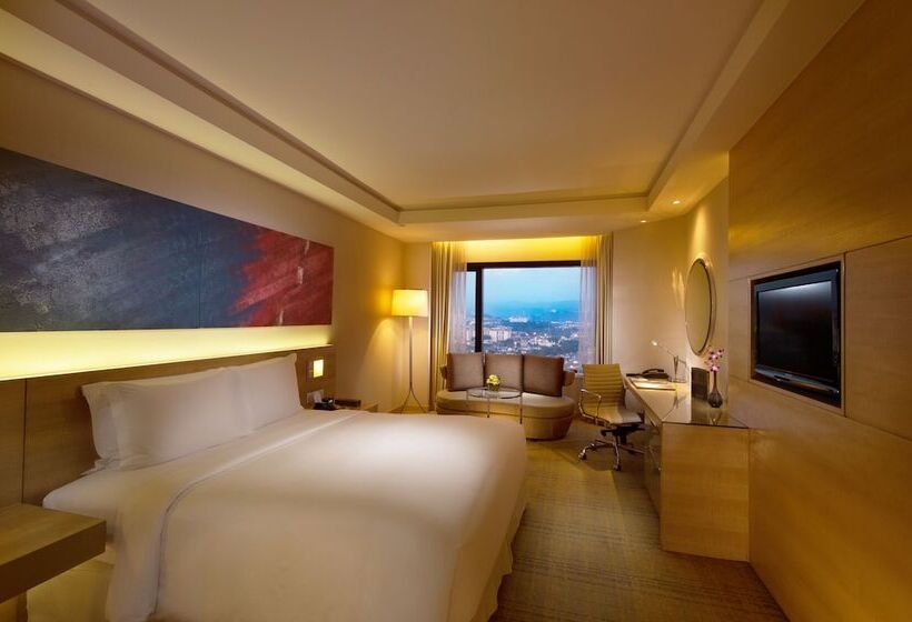 Номер Executive, Doubletree By Hilton Hotel Kuala Lumpur