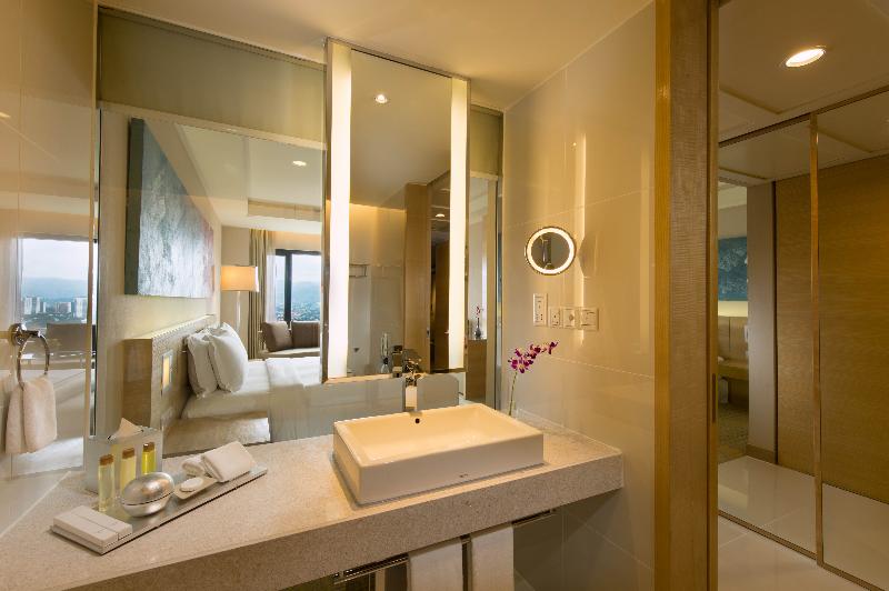Номер Executive, Doubletree By Hilton Hotel Kuala Lumpur