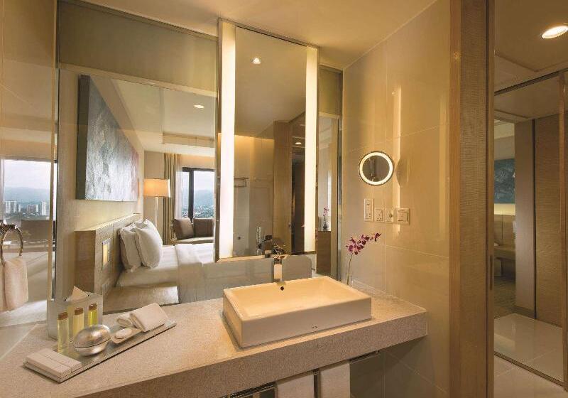 Номер Executive, Doubletree By Hilton Hotel Kuala Lumpur