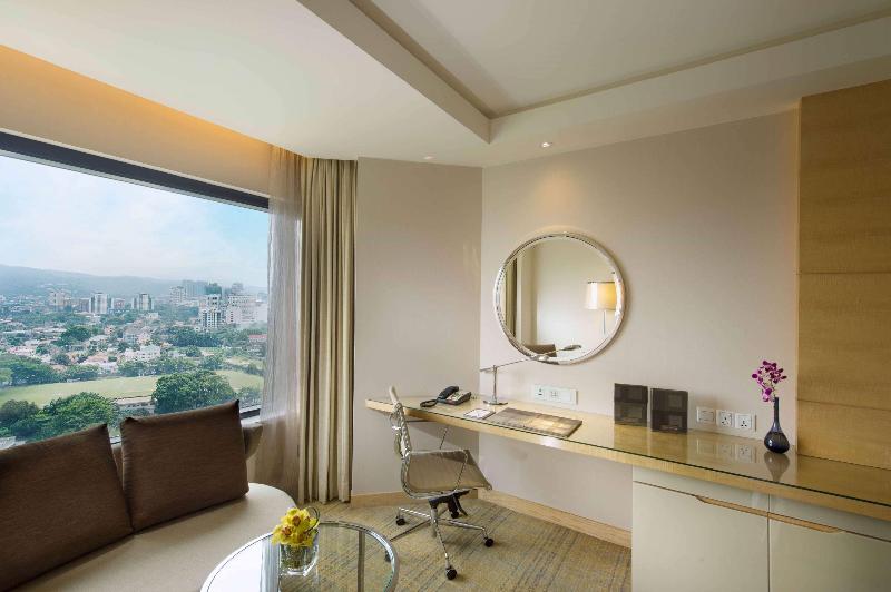 Номер Executive Кровать Кинг, Doubletree By Hilton Hotel Kuala Lumpur