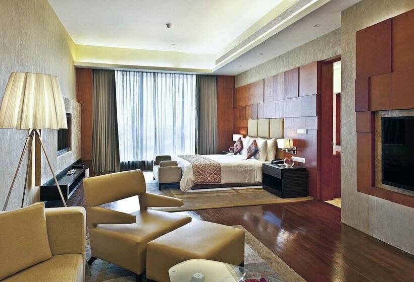 Президентский Люкс, Gokulam Grand Hotel & Spa Bangalore