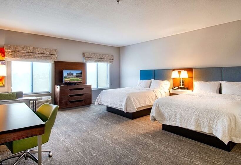장애인을 위한 스위트, Hampton Inn And Suites Hemet