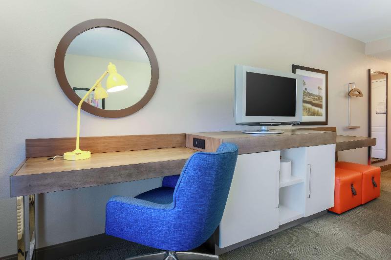 اتاق استاندارد برای معلولان, Hampton Inn & Suites Tallahassee I 10/thomasville Road, Fl