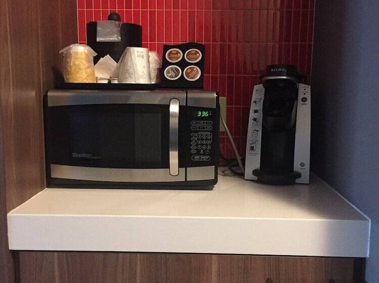 Номер Стандарт, Hilton Garden Inn Detroit Downtown