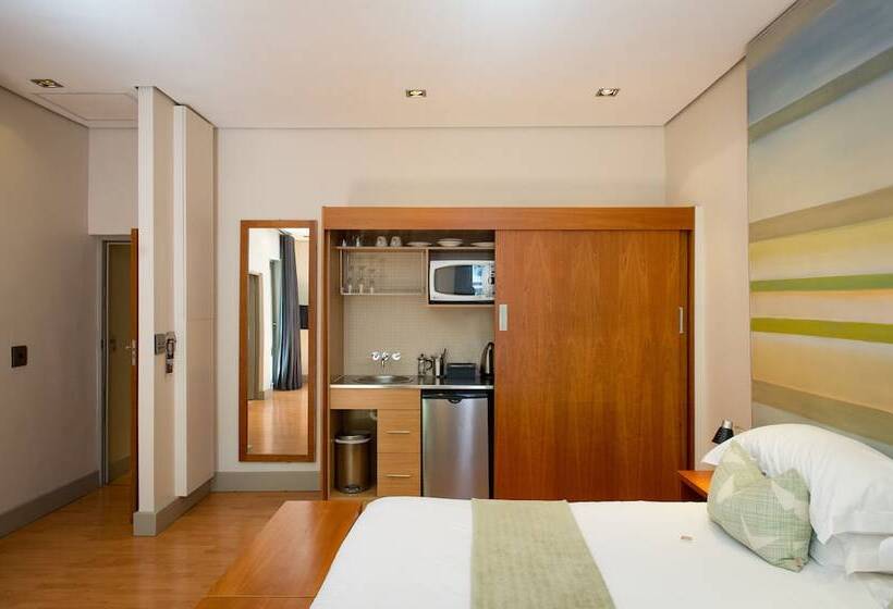 Quarto Estandar, Hippo Boutique
