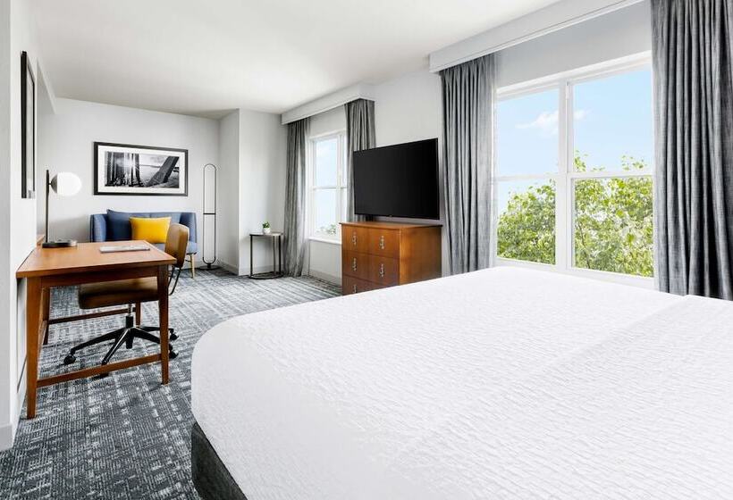 Suite, Homewood Suites By Hilton Portsmouth
