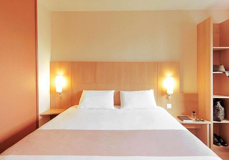 Номер Стандарт Двуспальная Кровать, Ibis Hotel Plzeň