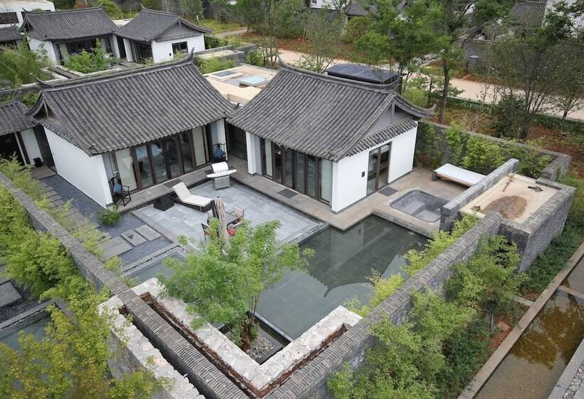 Вилла Deluxe 1 Спальня, Pullman Lijiang Resort & Spa