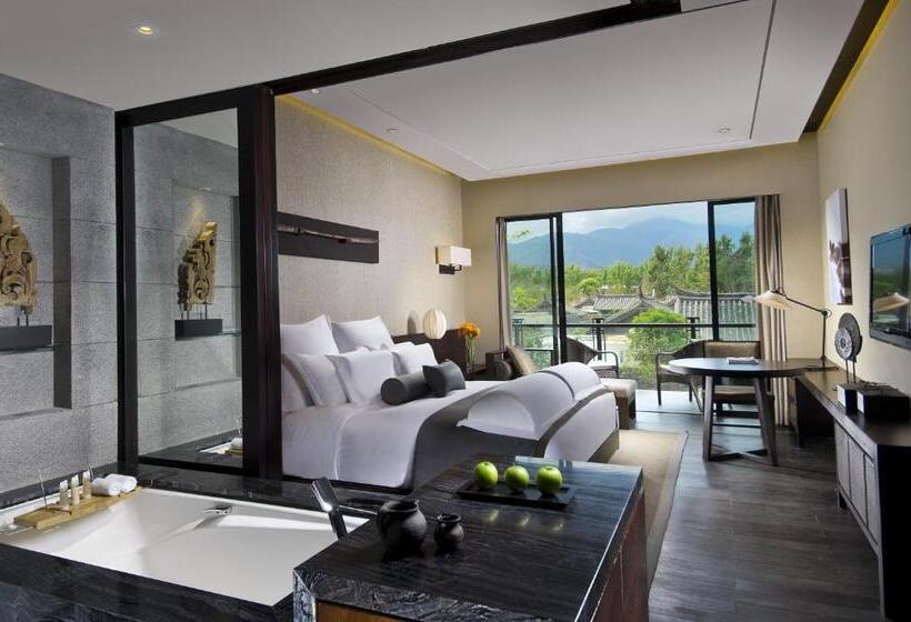 Номер Deluxe с Балконом, Pullman Lijiang Resort & Spa