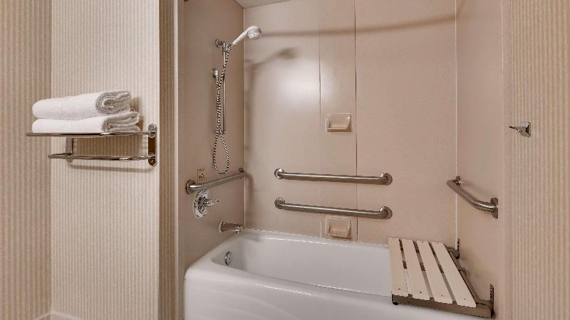 Номер Стандартный Кровать Куин, Surestay Plus Hotel By Best Western Cheyenne
