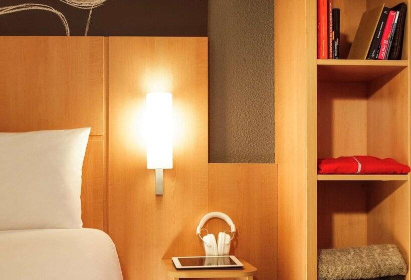 Номер Стандарт, Ibis Hotel Plzeň