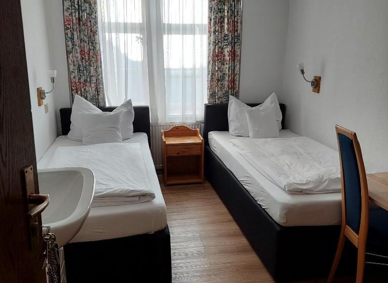 带共用浴室的标准房间, Gasthof Inselgraben Garni