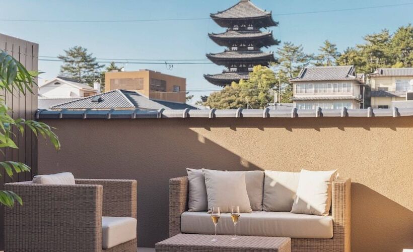 Номер Deluxe, Ryokan Asukasou At The Entrancne Of Nara Park