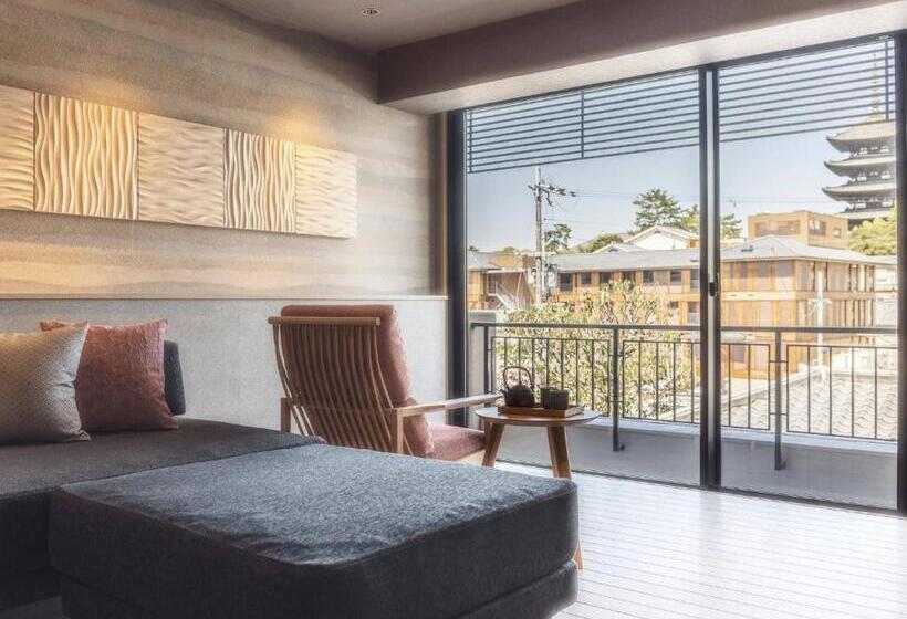 Номер Deluxe, Ryokan Asukasou At The Entrancne Of Nara Park