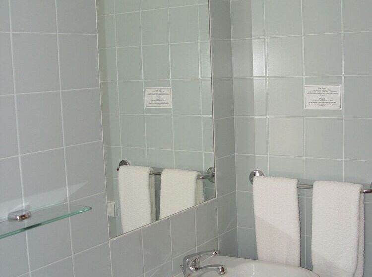 Apartamento Dúplex 2 Dormitorios, Quinta Das Figueirinhas & Quintinha Village
