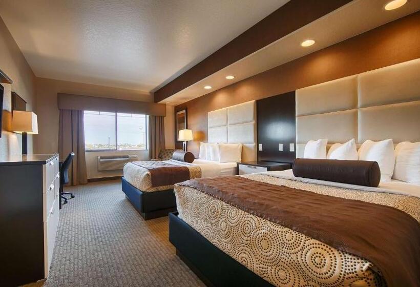 חדר סטנדרט מותאם לאדם עם מוגבלויות, Best Western Plus Lackland Hotel And Suites