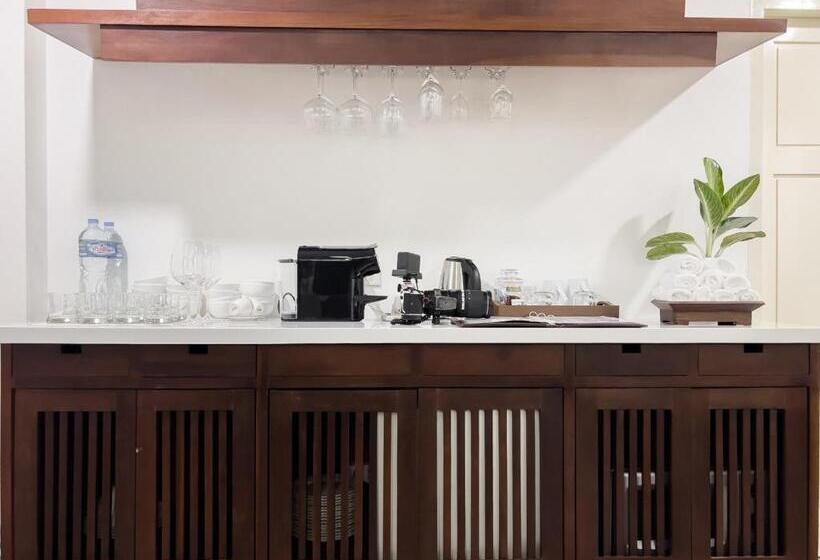 Полулюкс, City Inn Vientiane