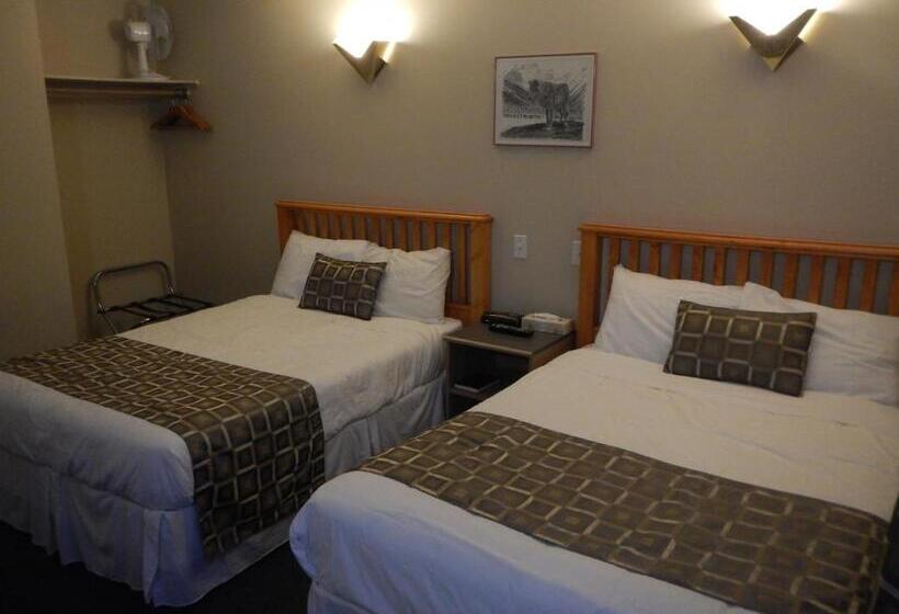 Номер Стандарт 2 Двуспальные Кровати, Fernie Slopeside Lodge