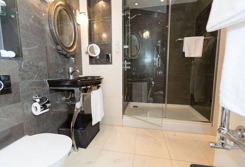 Quarto Deluxe Cama King, Hilton London Syon Park