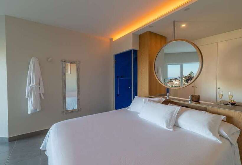quarto Deluxe Cama King com Vistas, Hilton London Syon Park
