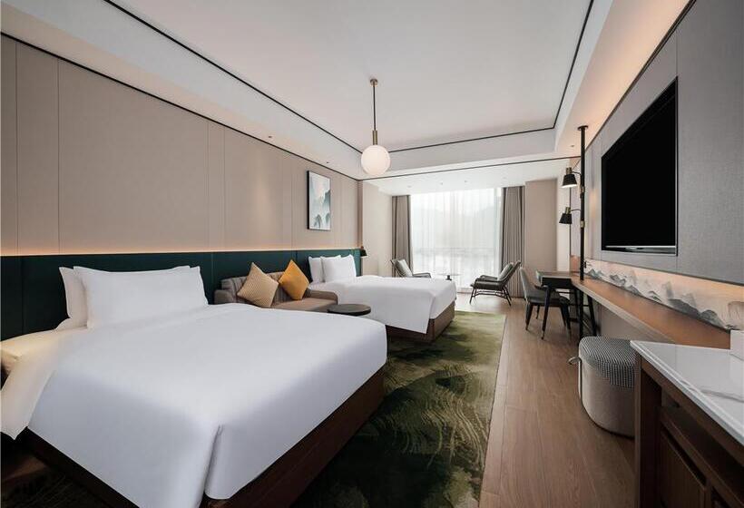 اتاق لوکس, Hilton London Syon Park