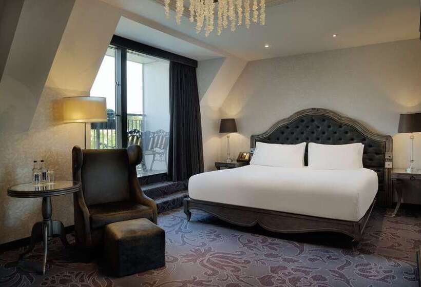 اتاق لوکس با تخت بزرگ, Hilton London Syon Park