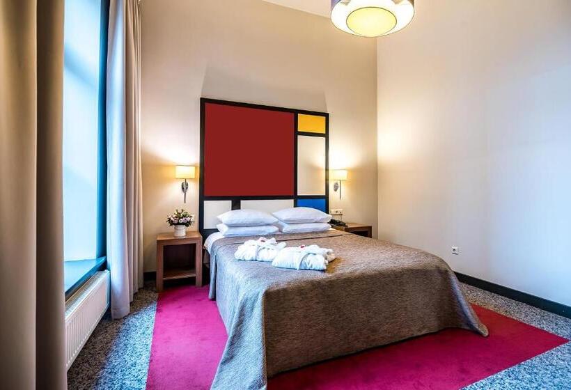 Полулюкс, Victoria Hotel Kaunas