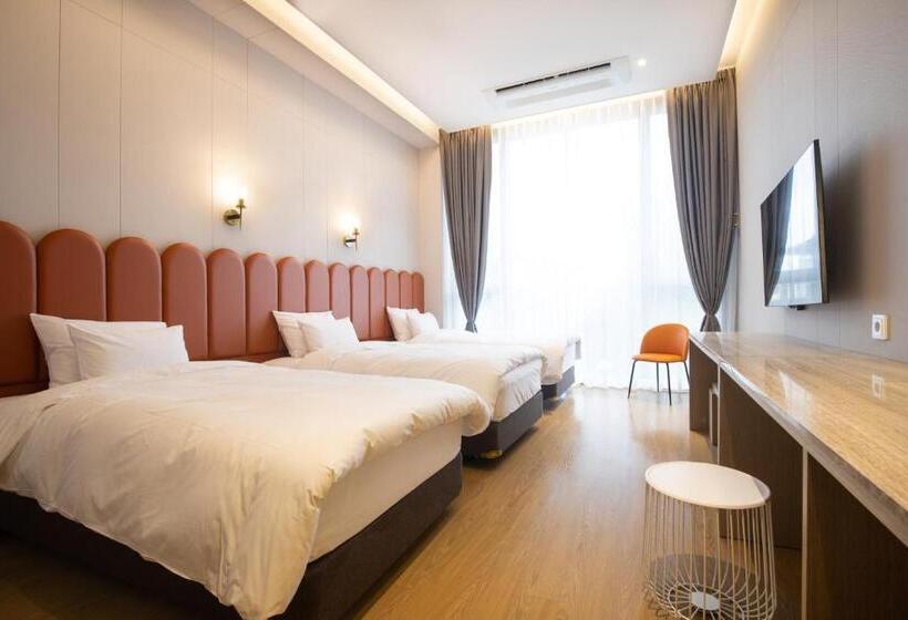 غرفة قياسية ثلاثية, Jeonju Tourist Hotel Kkotsim