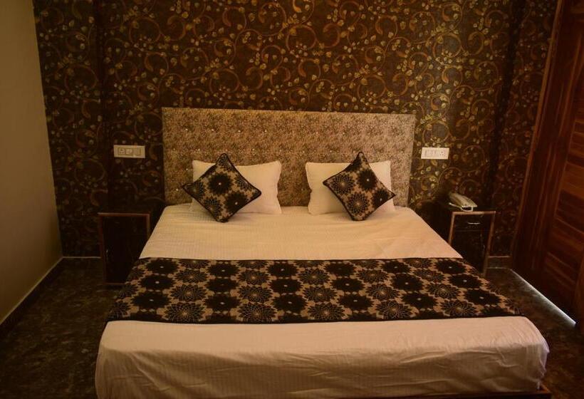 디럭스 룸, Baakhli Guest House And Restaurant