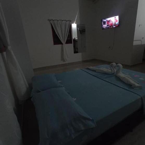 수피리어 스위트, Yamboró