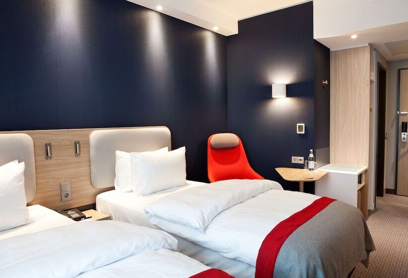 带城市景观的标准间, Holiday Inn Express Recklinghausen