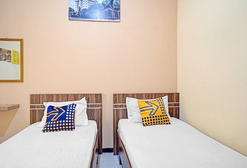 חדר אקונומי, Spot On 90622  Galaksi