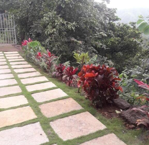 Семейный Номер, Machan Villa