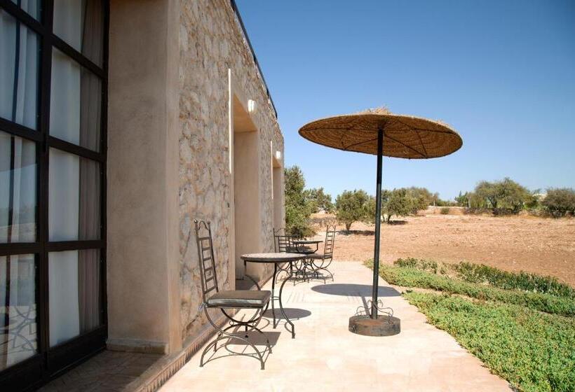 Номер Стандарт, Tassourt Lodge