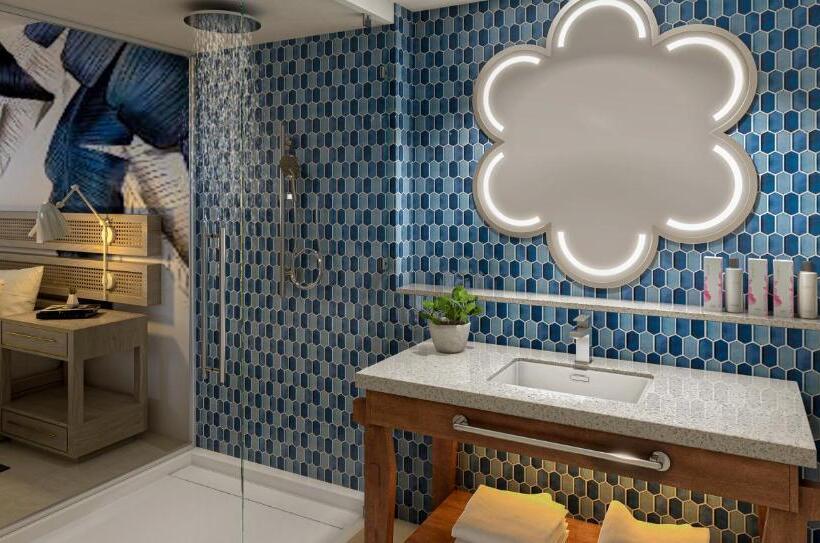 سوئیت جونیور کلوب با چشم‌انداز دریا, Sandals Royal Curacao All Inclusive Couples Only